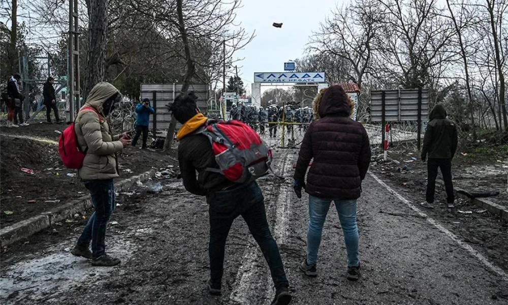 Bίντεο-ντοκουμέντο από τον Έβρο: Iσλαμιστές έκαναν επιθέσεις φωνάζοντας ''Αλλάχ Ακμπάρ'' - Toυρκικό όχημα έμεινε από βενζίνη!